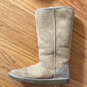 UGG Women's Tan Cream Suede Winter Boots